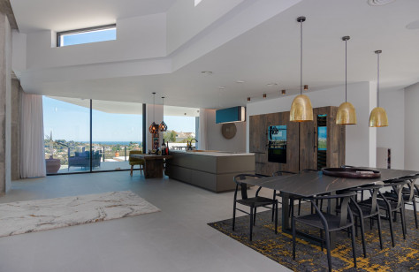 El Paraíso Alto: Modern Luxury Mansion - Image 8