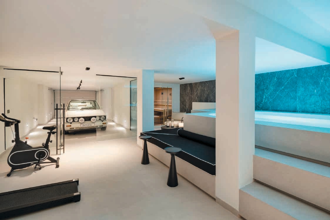 Nueva Andalucía Luxury Villa - Image 11