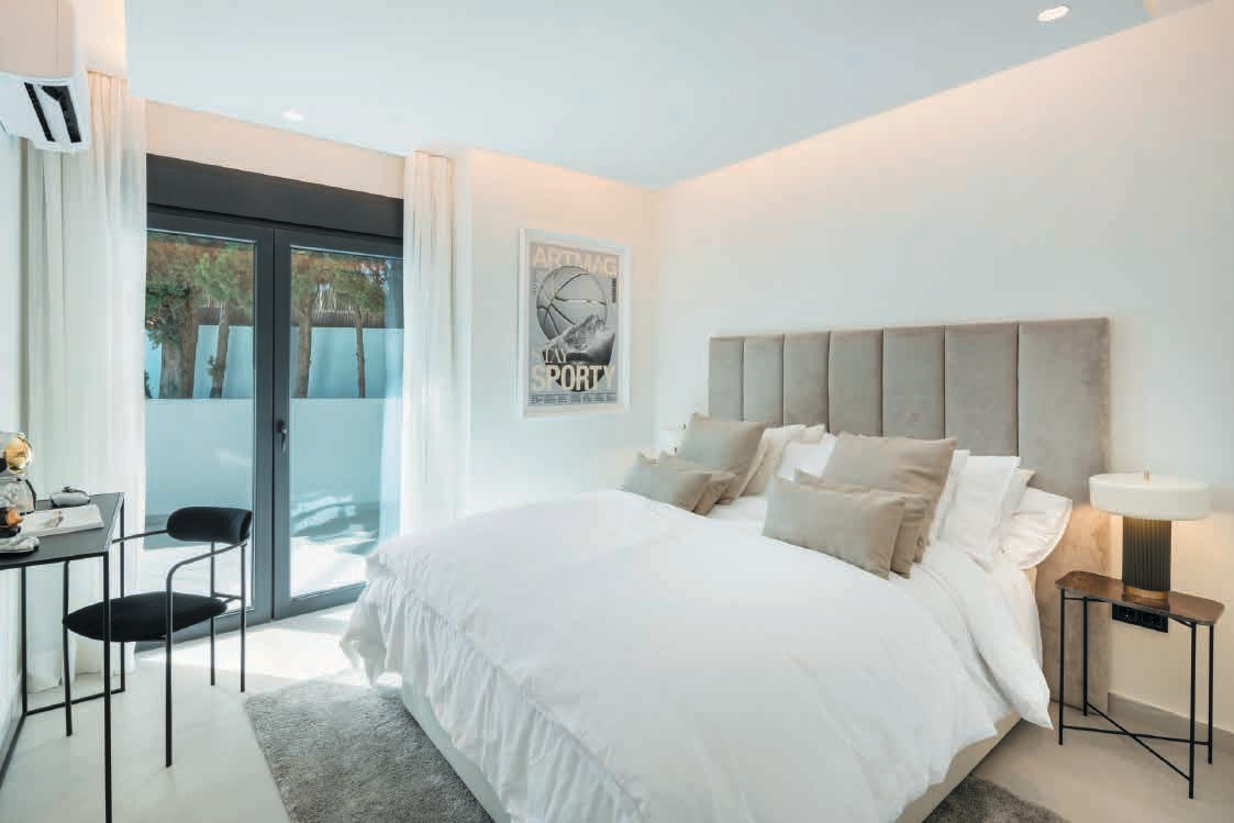 Nueva Andalucía Luxury Villa - Image 5