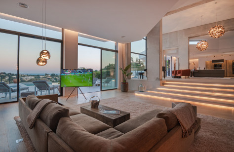 El Paraíso Alto: Modern Luxury Mansion - Image 14