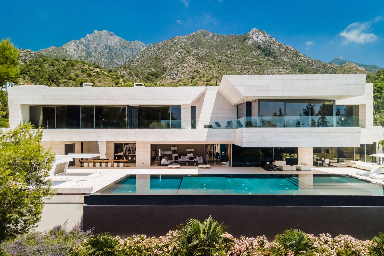 Villa Solandra image 1