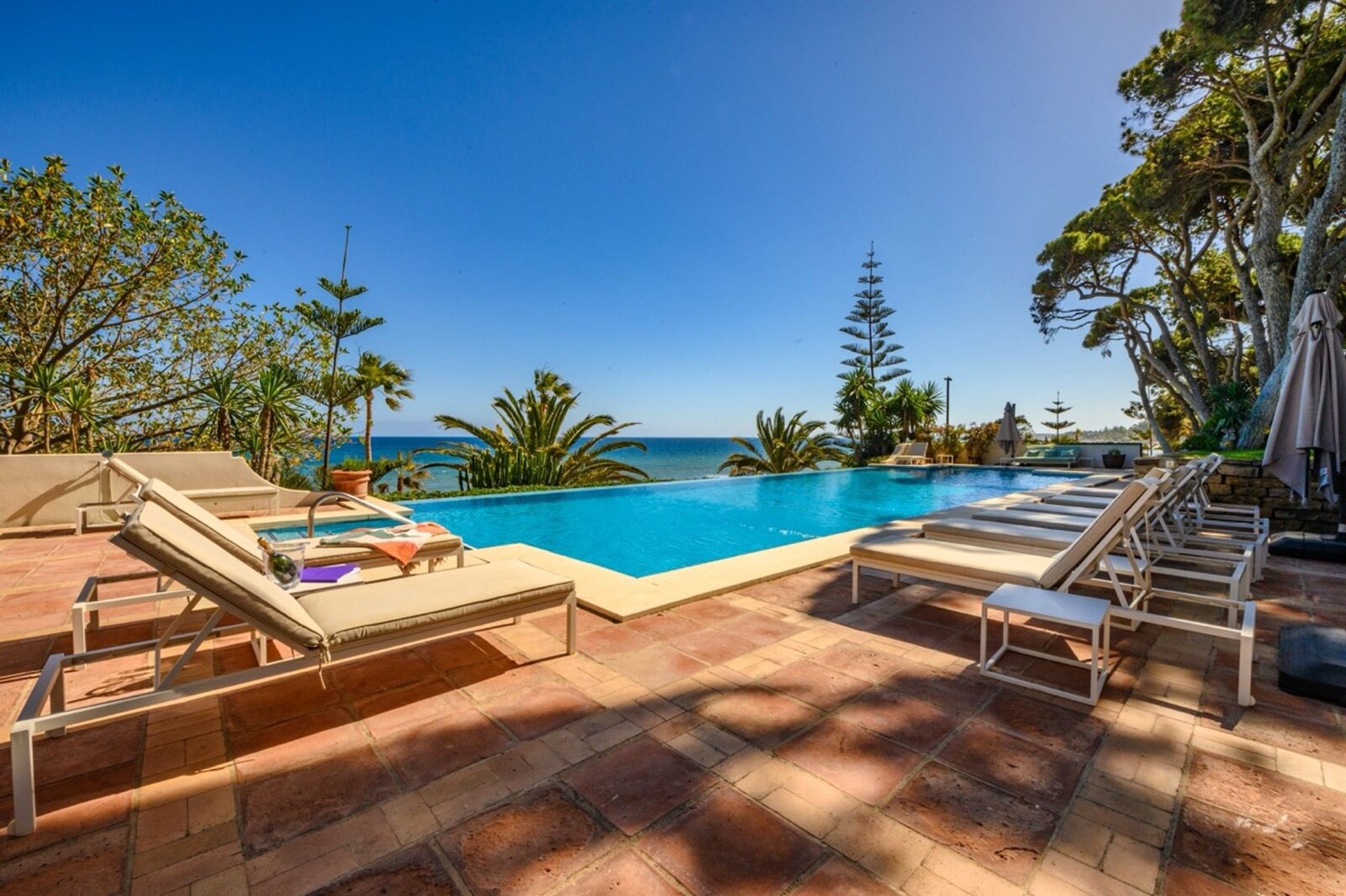 Villa Neroli image 3