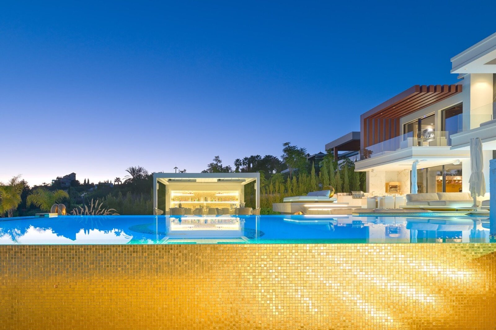 Villa Theia image 8