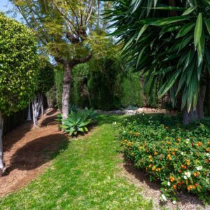 Sea-View 4 BDRM Townhouse w/ Pool & Cinema image 1
