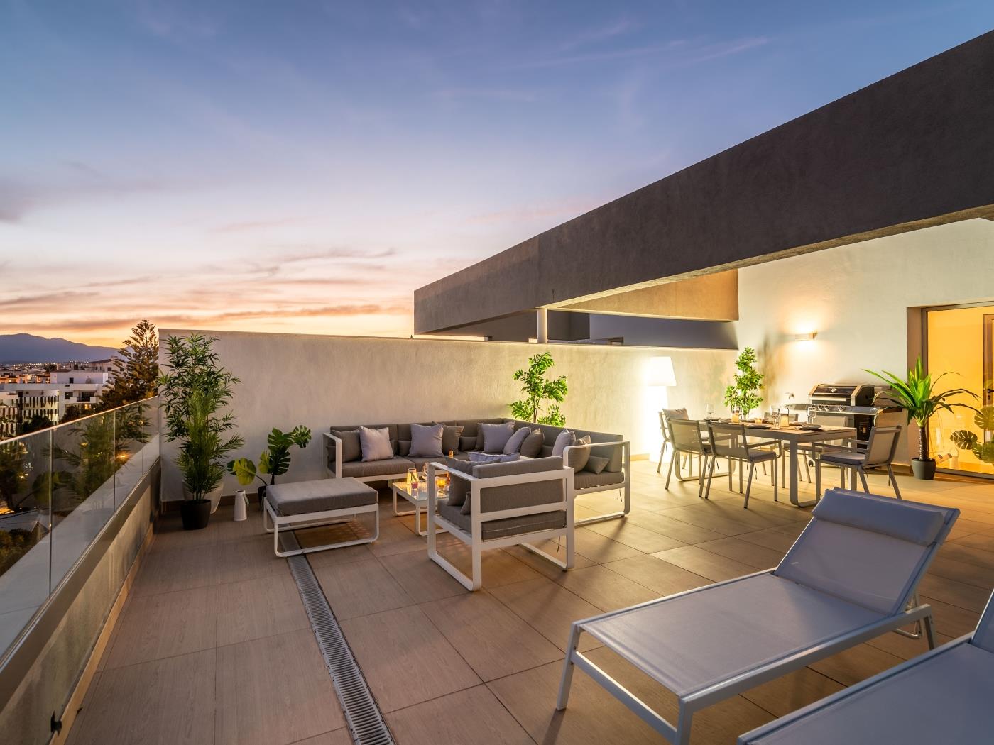 NEWLY BUILT Top Modern Penthouse in Puerto Banús image 2