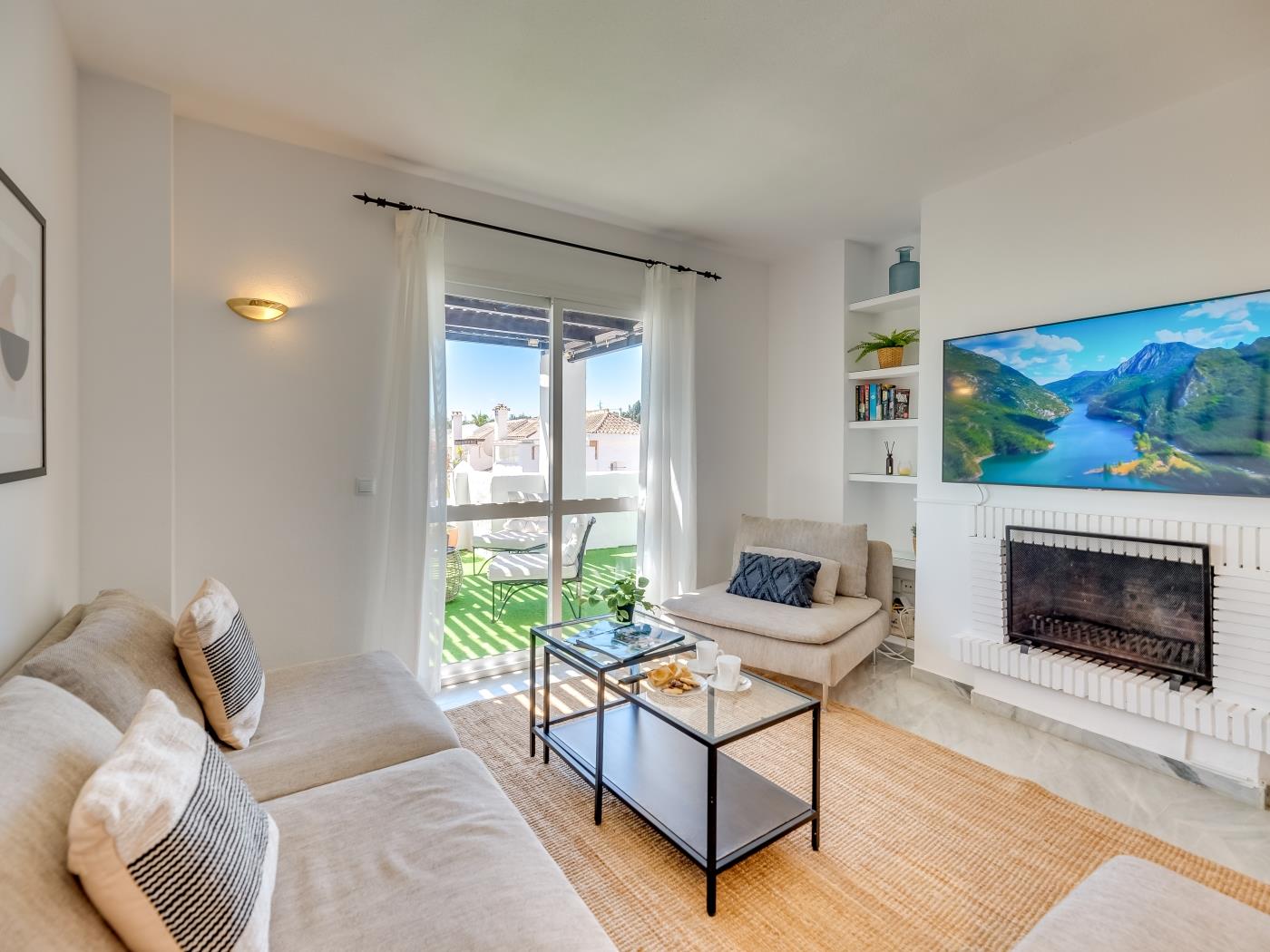 Spacious Penthouse in Los Naranjos-Up to 6 GUESTS! image 2