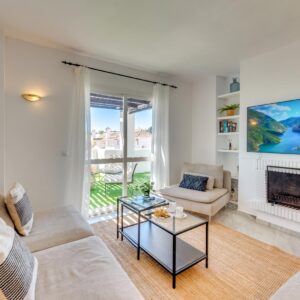 Spacious Penthouse in Los Naranjos-Up to 6 GUESTS!