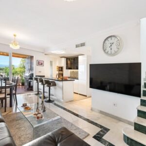 Golden Mile 3 BDRM Elegant Penthouse with Sea View