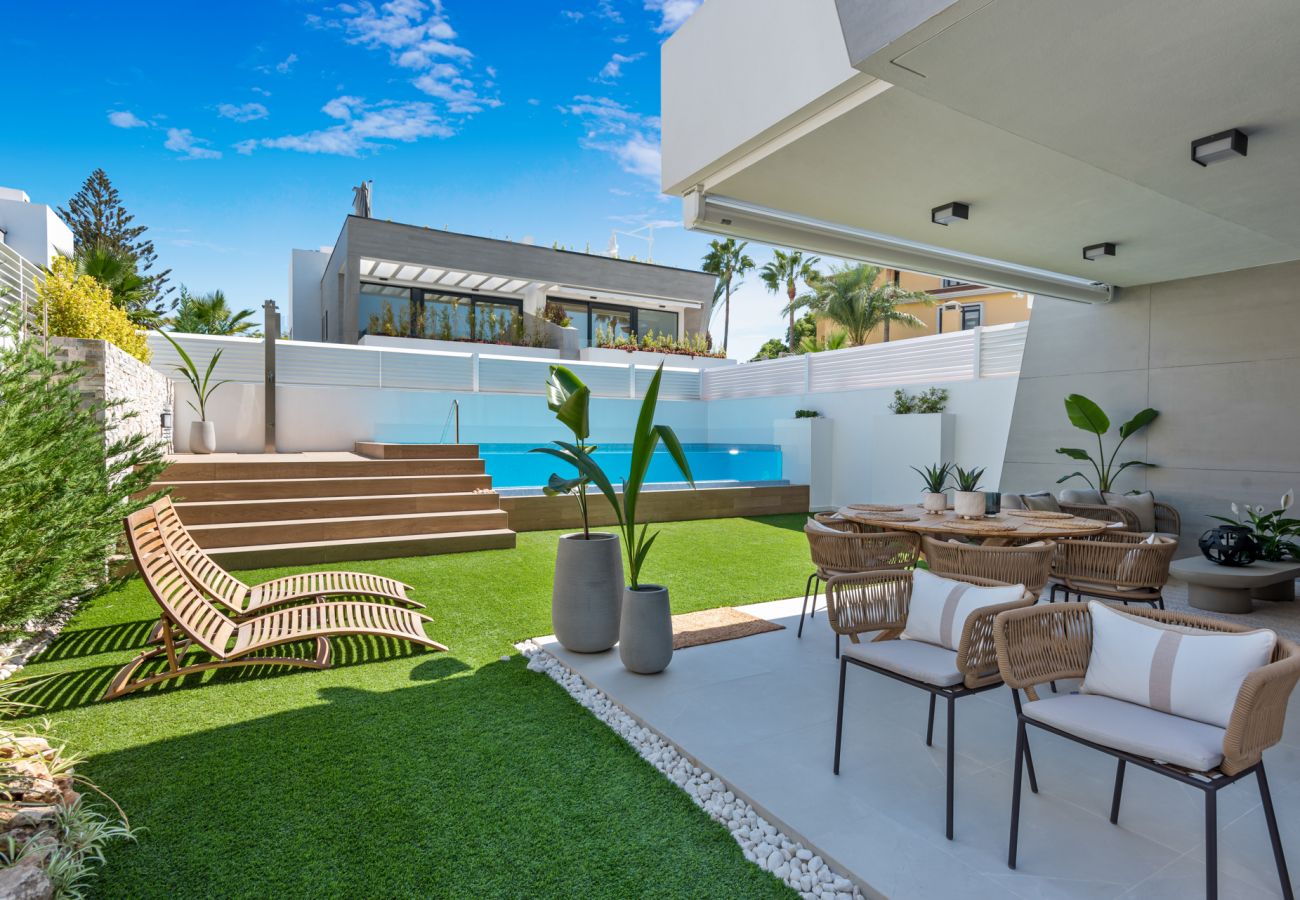 Banus Bay Townhouse image 2