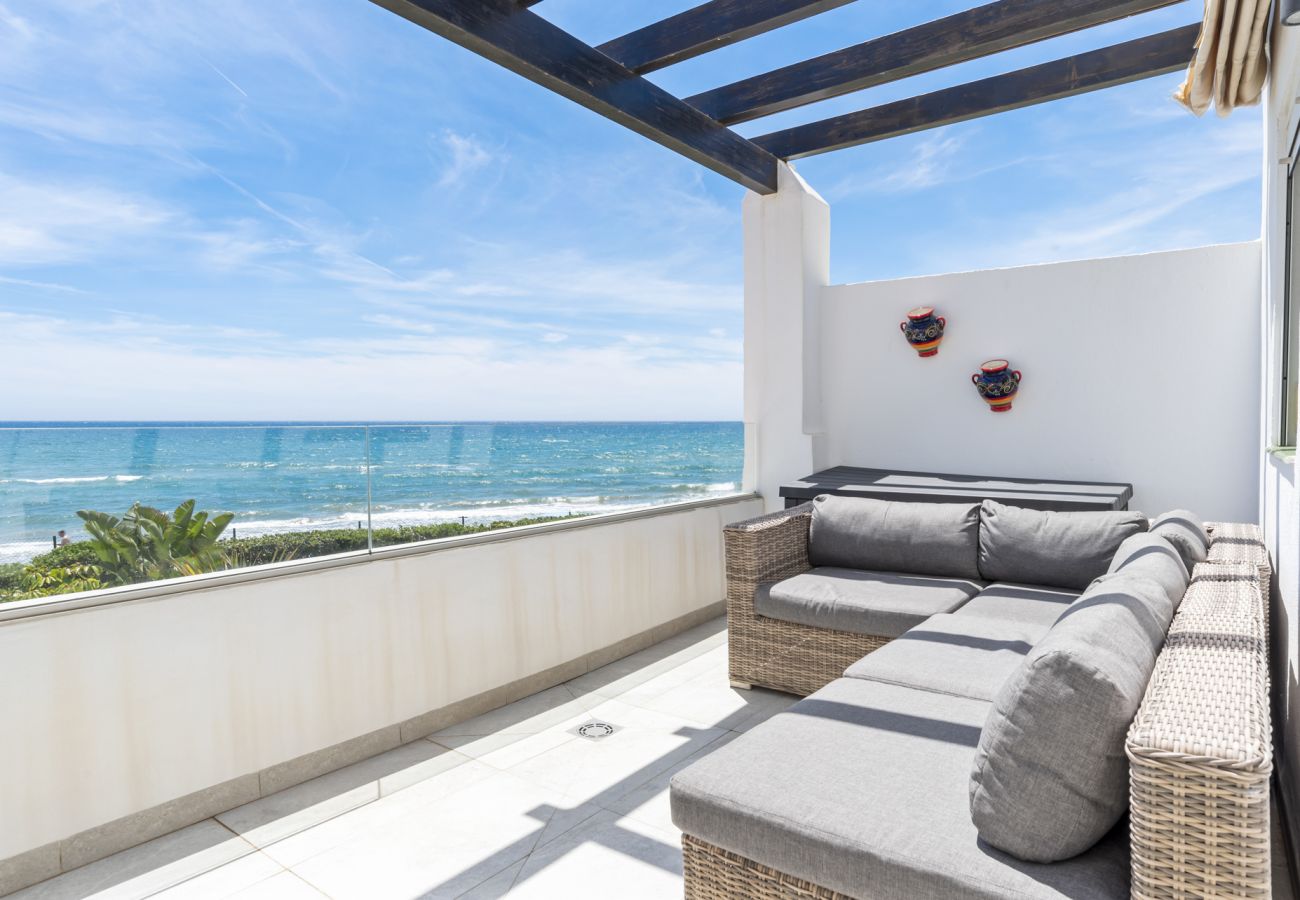 Beach Townhouse image 2