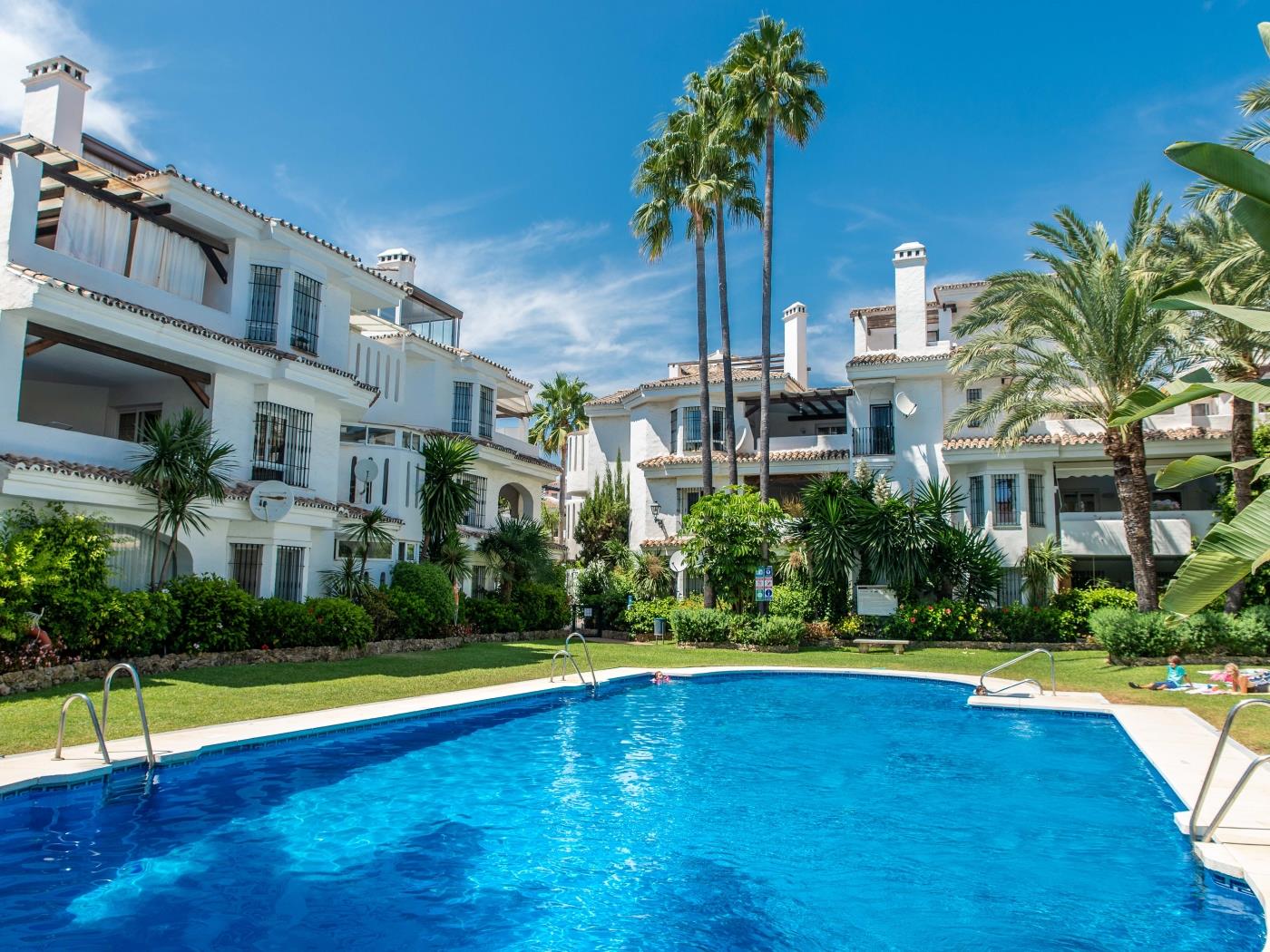 Spacious Penthouse in Los Naranjos-Up to 6 GUESTS! image 3