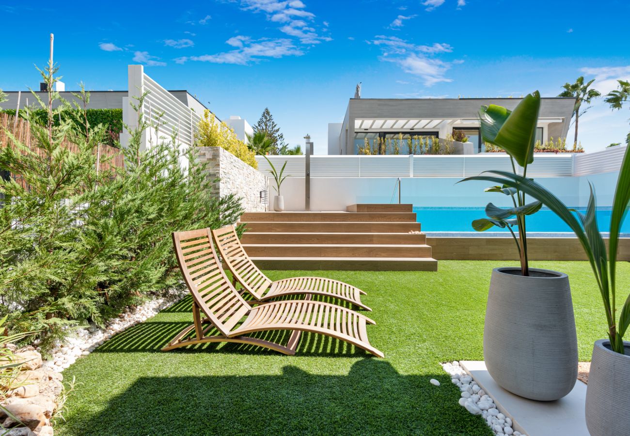 Banus Bay Townhouse image 3