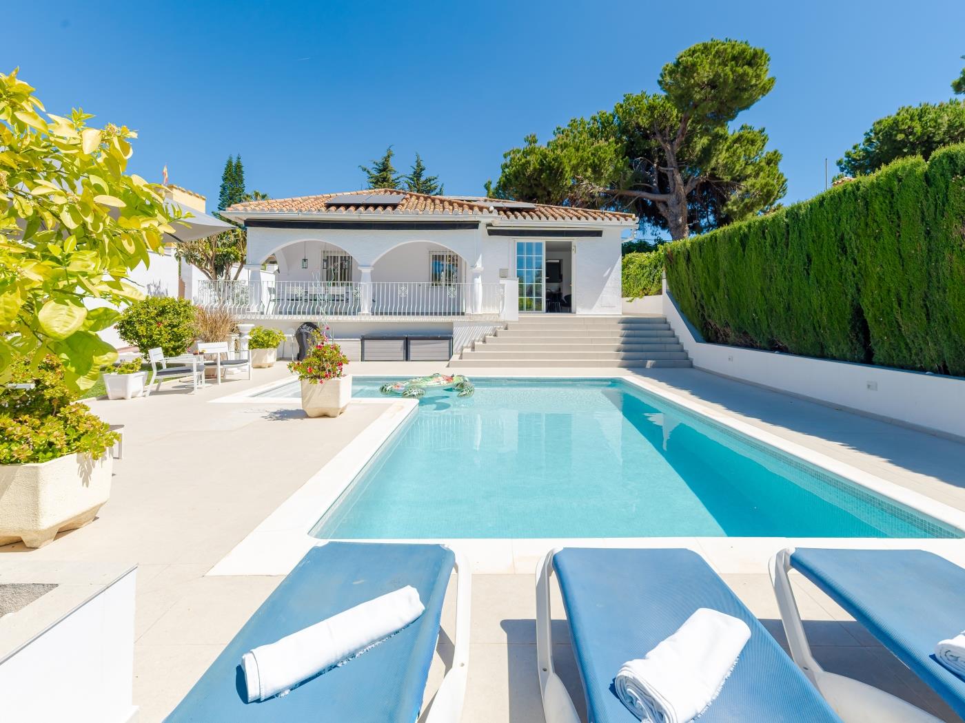 Modern Villa w/ Heated Pool-BBQ-Walk to the beach image 4