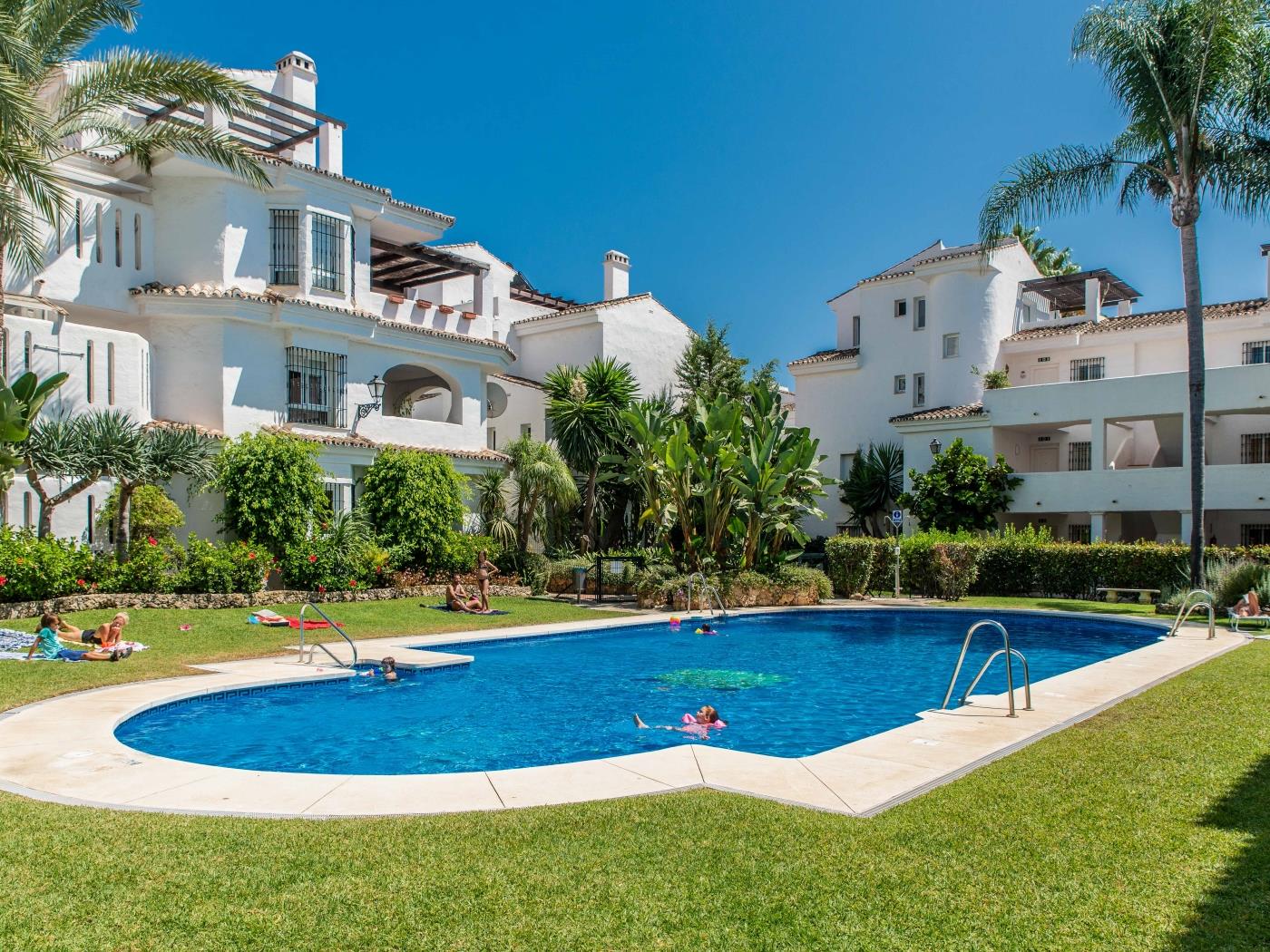 Spacious Penthouse in Los Naranjos-Up to 6 GUESTS! image 4
