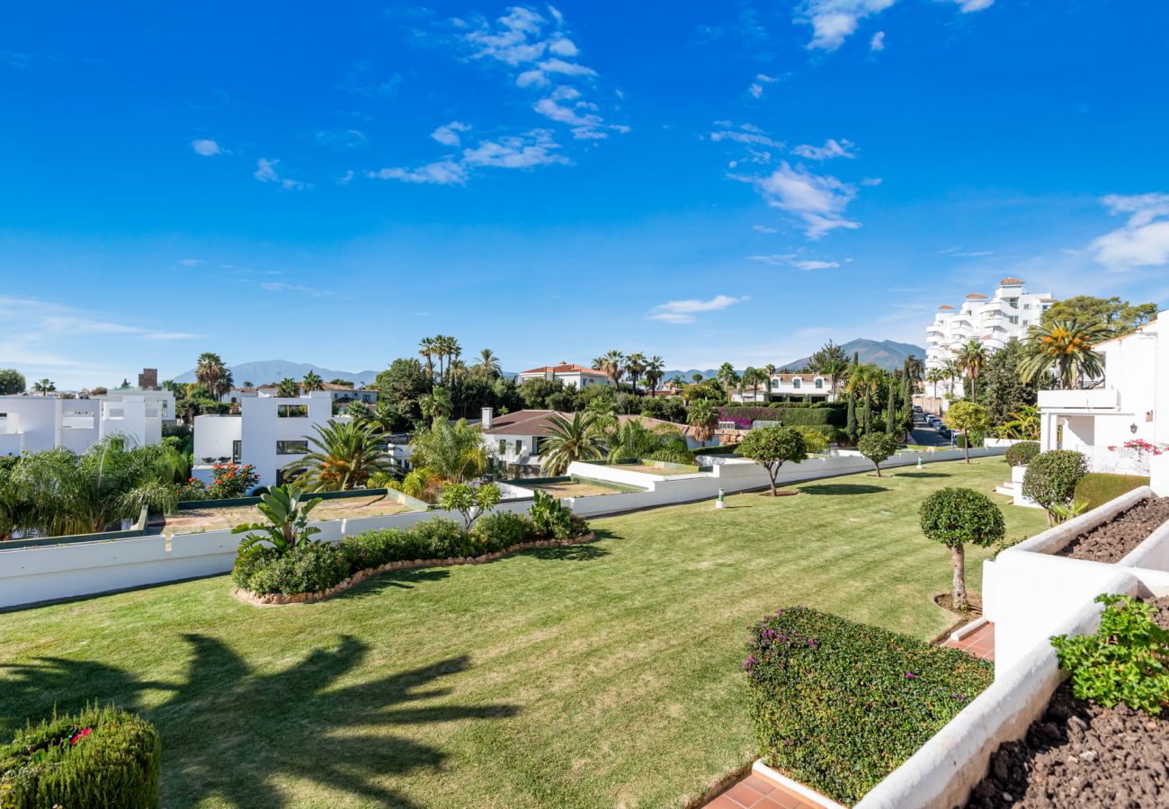 Andalucia Garden Club Apartment image 4