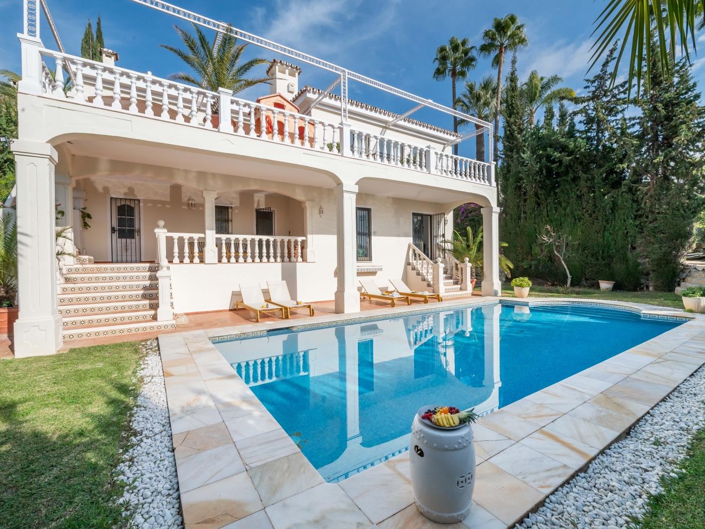 Peaceful 4 BDRM Andalusian Villa w Sea Views image 4