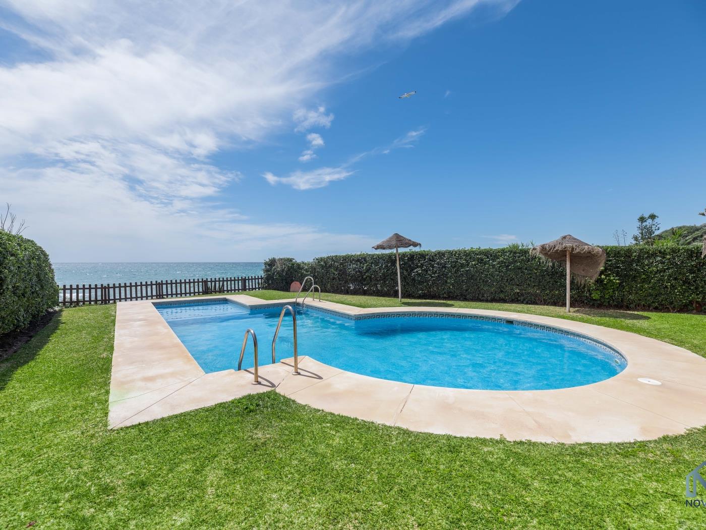 Sunny 3 BDRM Beachfront Townhouse w Pool image 5