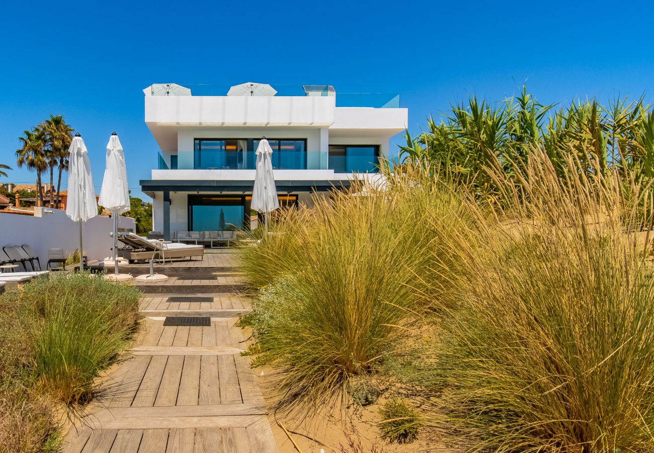 The Beach House image 5