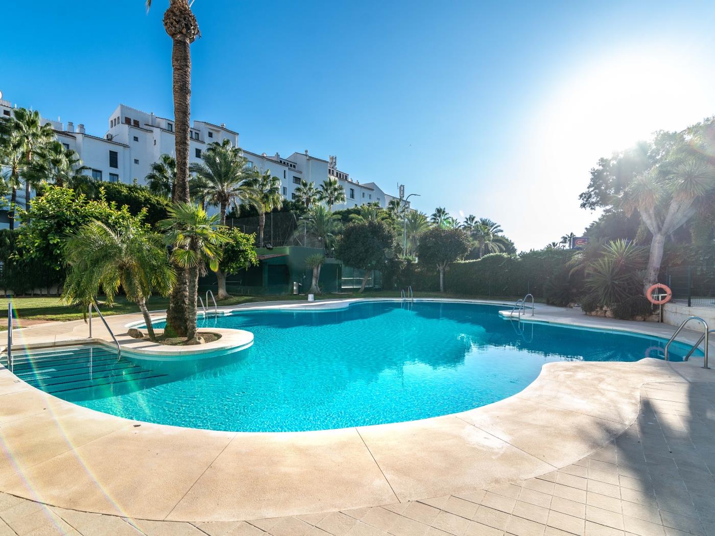 Modern Apartment in the Heart of Puerto Banús image 5