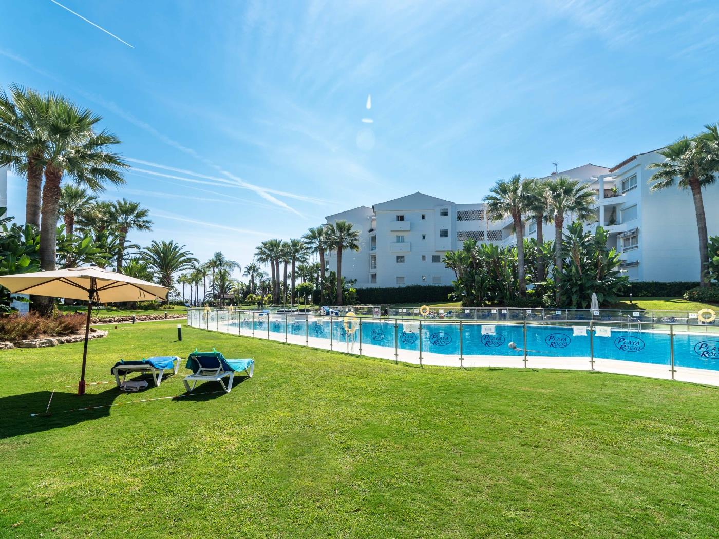 Puerto Banús Finest 2-BDRM apt- 50 metres to Beach image 6