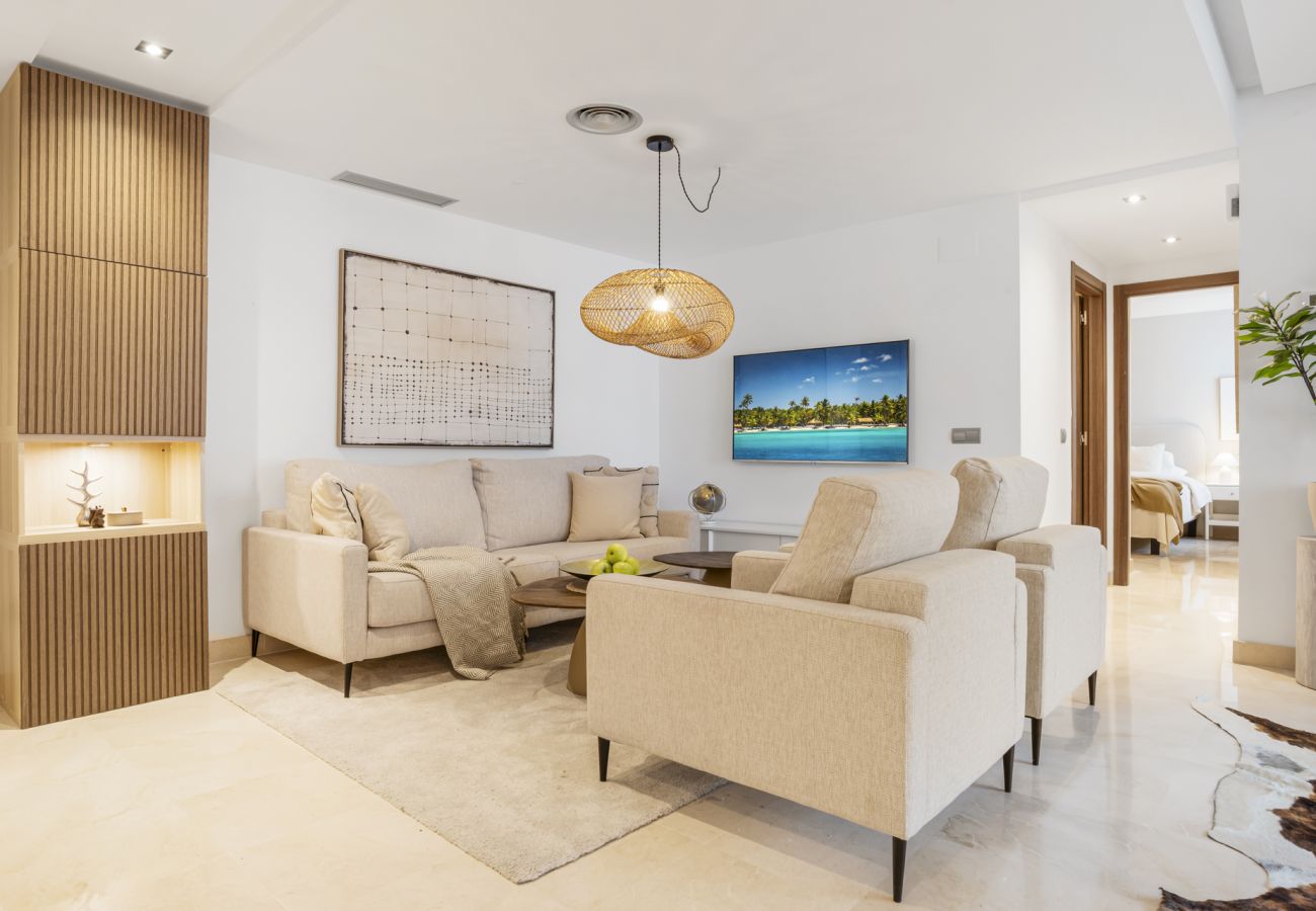 San Pedro Beachside Apartment image 6