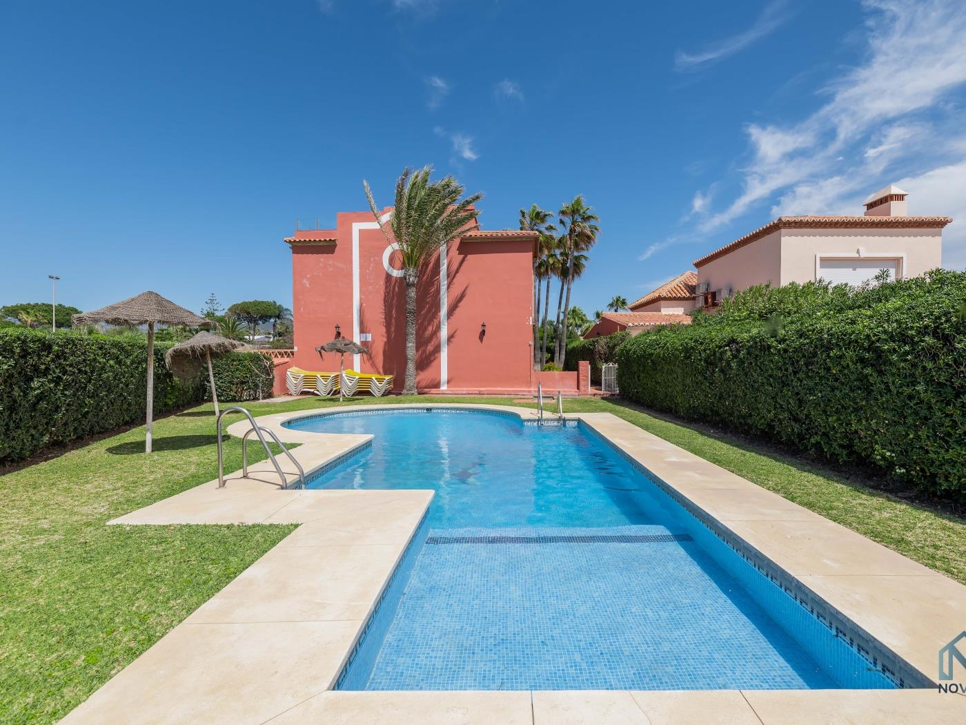 Sunny 3 BDRM Beachfront Townhouse w Pool image 6