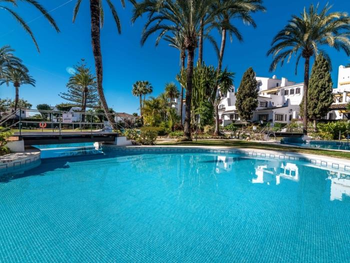 Aldea Blanca 2 BDRM Central Apt w Stunning Views image 6