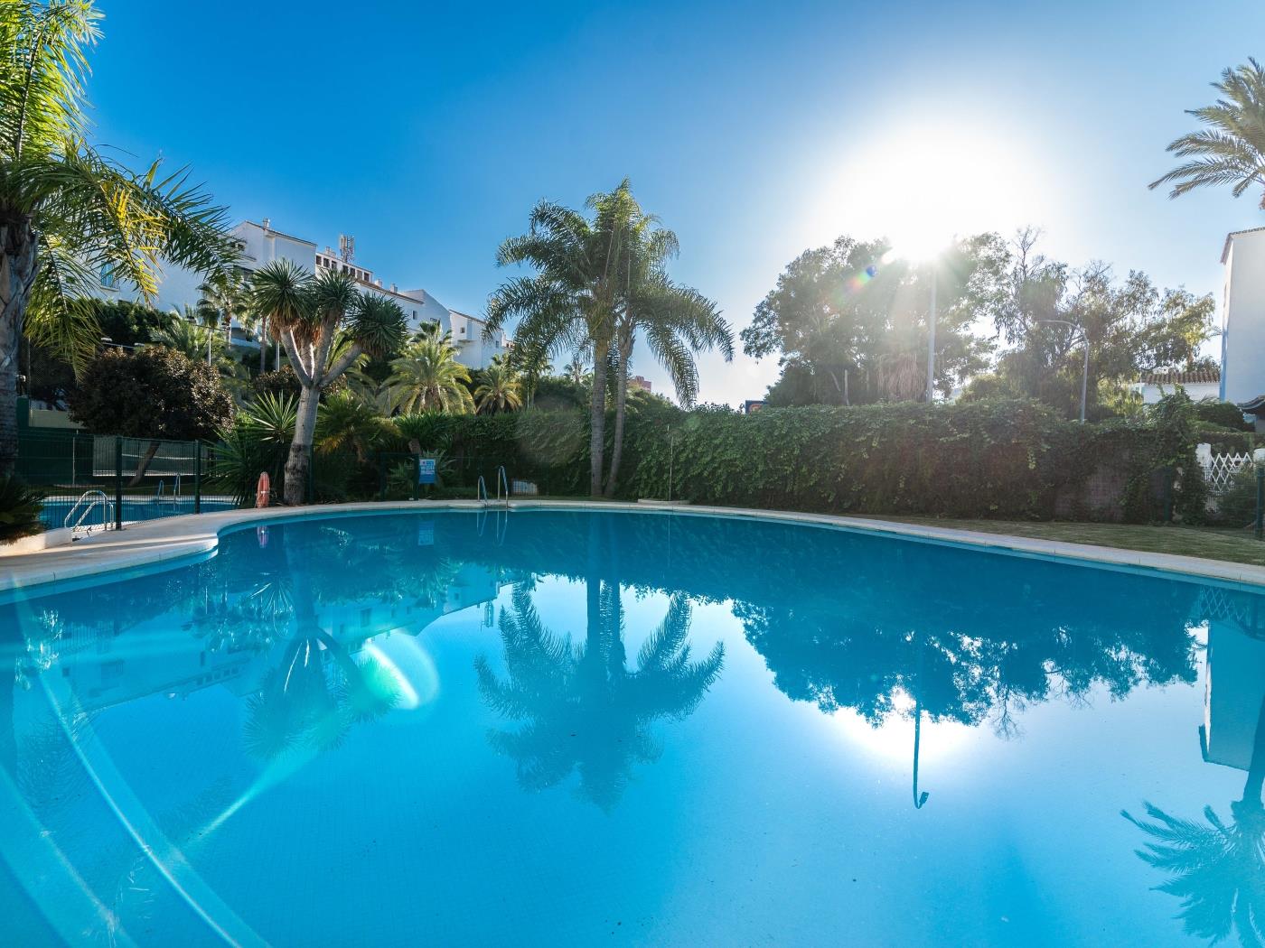 Modern Apartment in the Heart of Puerto Banús image 6