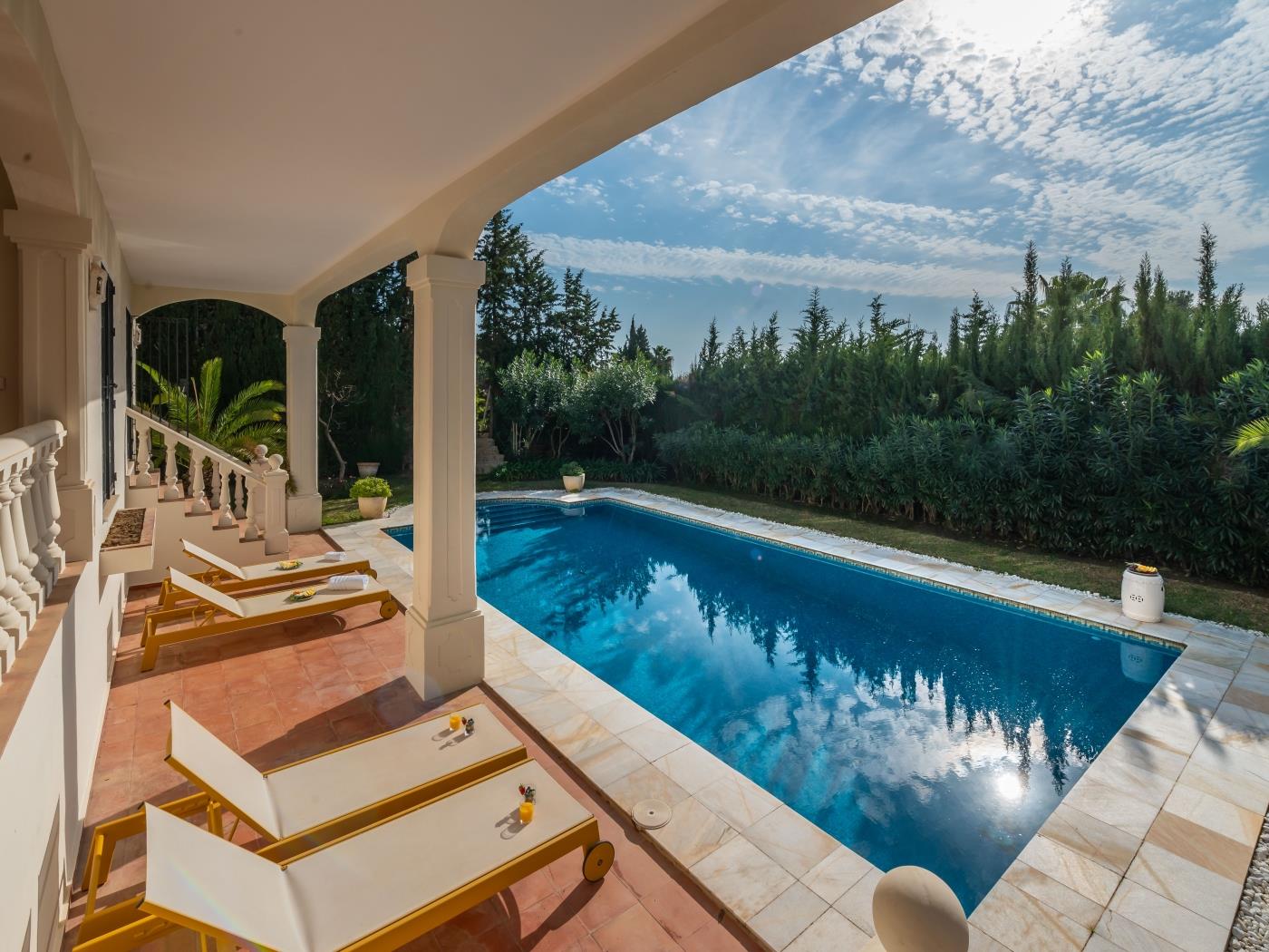 Peaceful 4 BDRM Andalusian Villa w Sea Views image 7