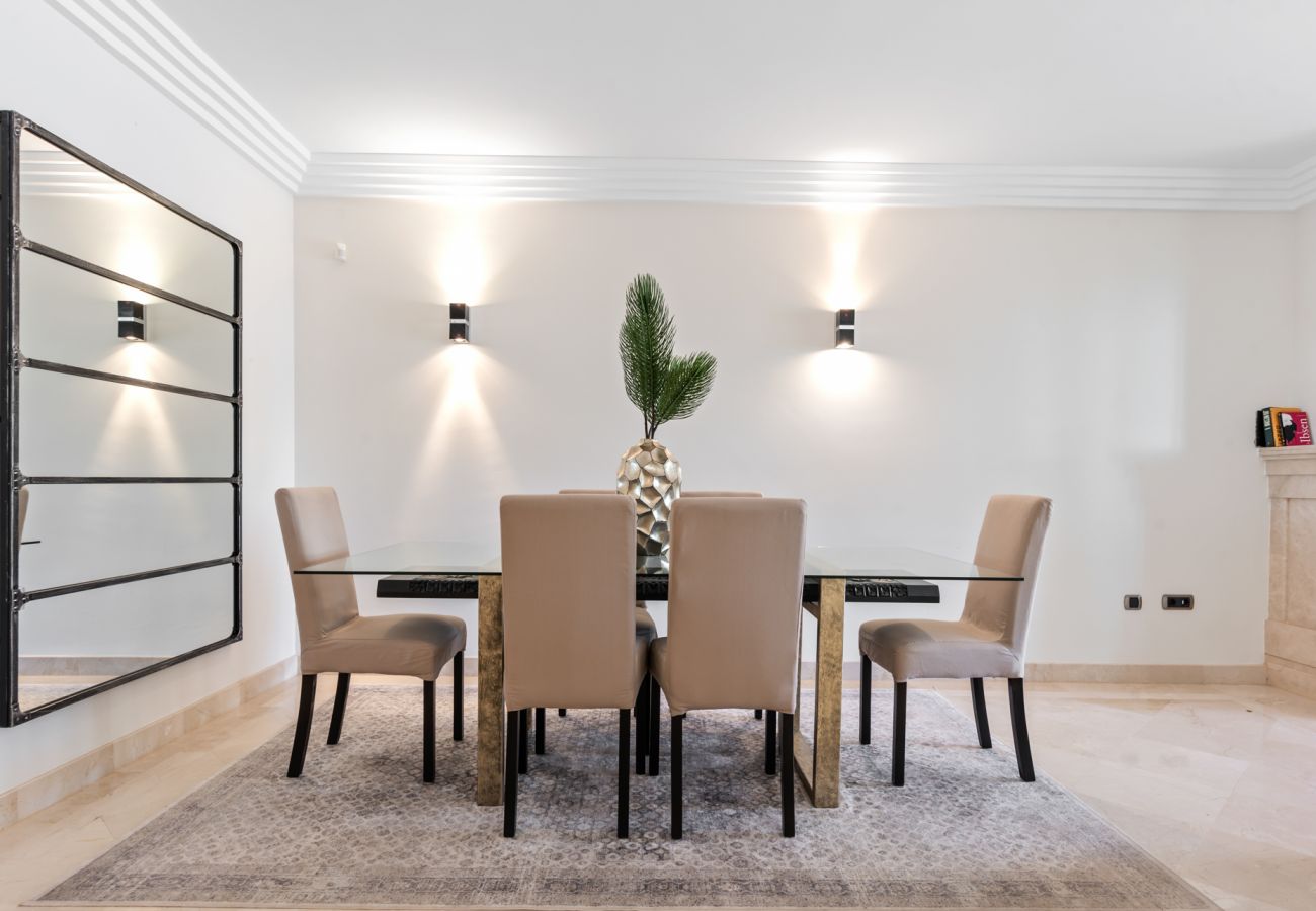 Albatross Hills Apartment image 8
