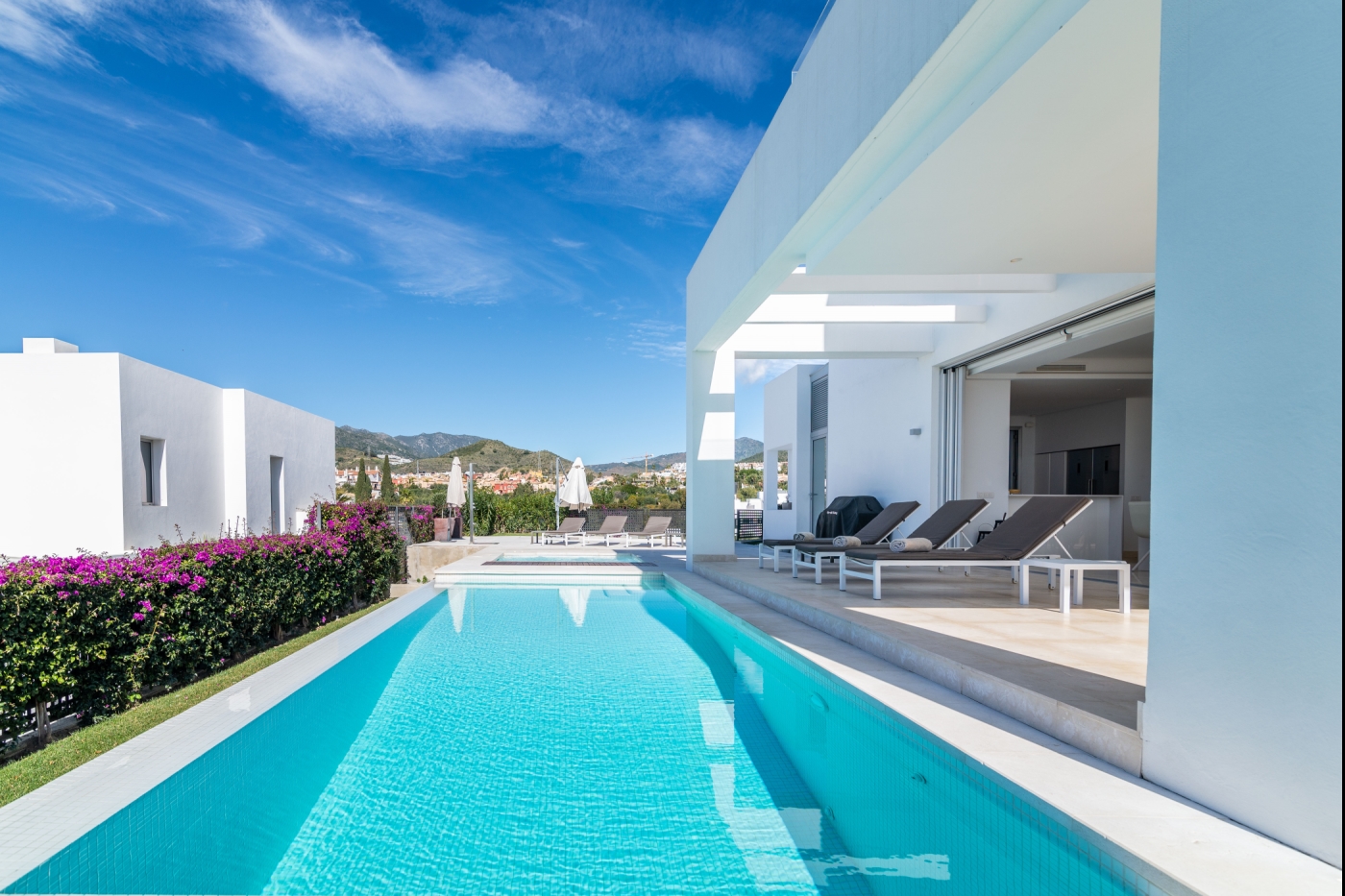 NEW Luxurious Villa next to Beach/Golf — La Finca image 8