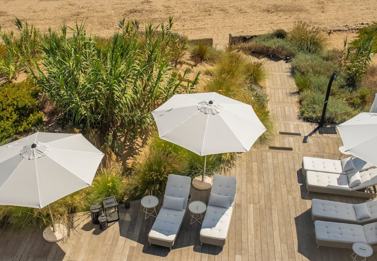 The Beach House image 8